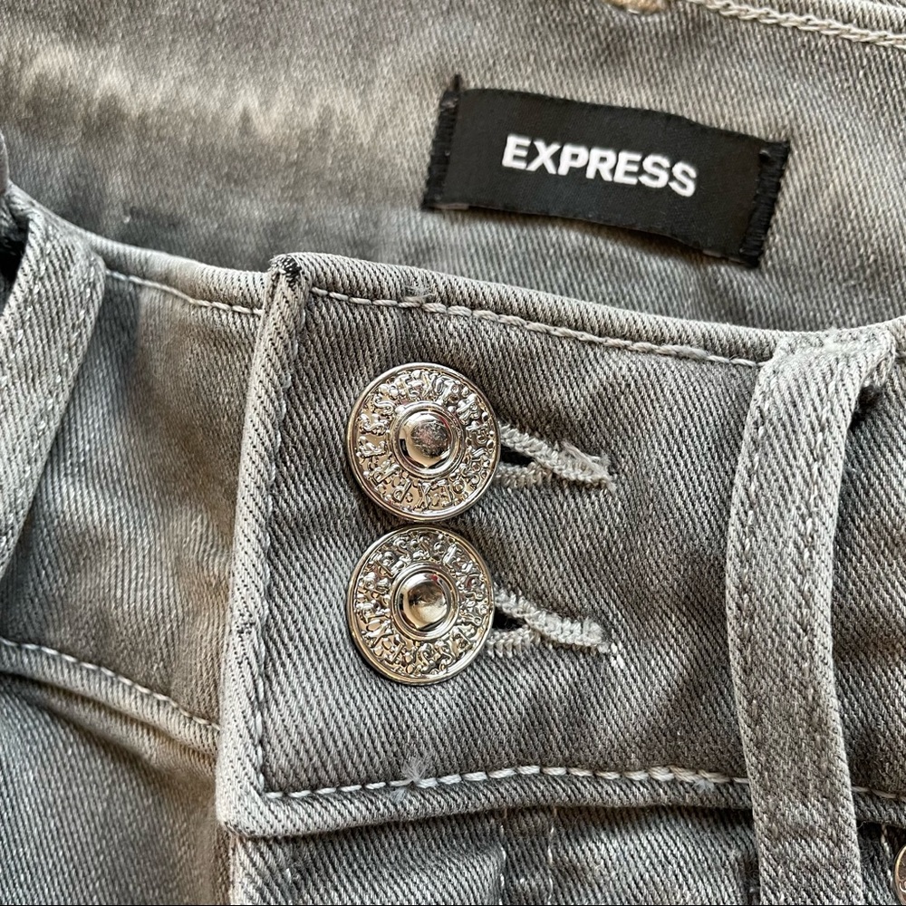 Express Super High Rise Jeans - Picture 10 of 14